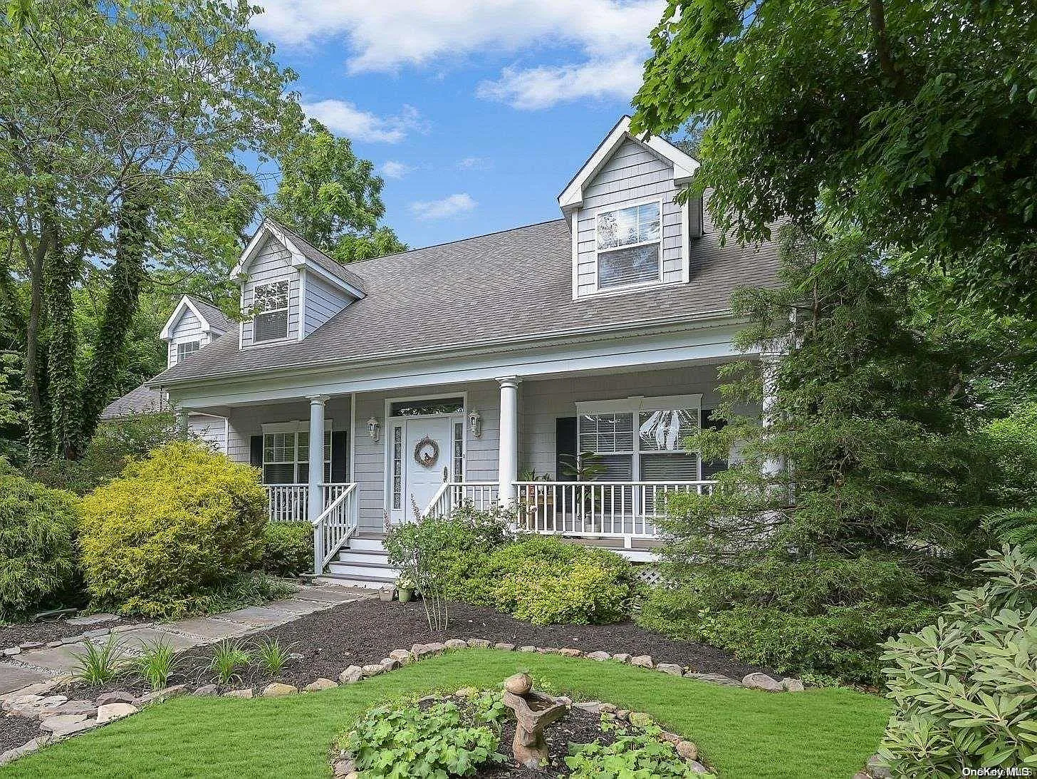7 Shore Oaks Drive photo 1