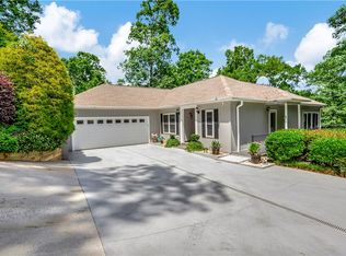 100 Evergreen Ct, Fair Play, SC 29643