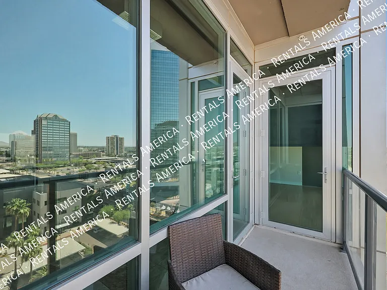 1 E Lexington Ave #905 — Photo 33
