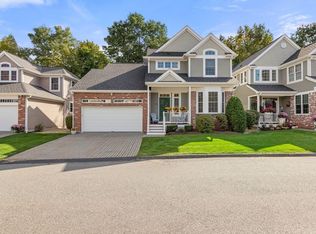 18 Riverwalk Ln #18, East Walpole, MA 02032