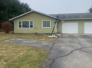 1665 Hook Island Rd, Oregon, WI 53575