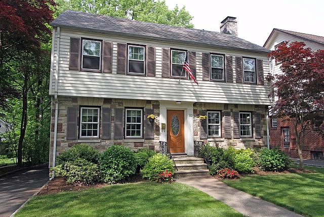 1st image of 89 Plymouth Ave