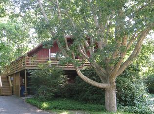 34 Inlet View Dr, Southampton, NY 11968