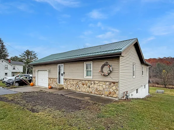 790 Washington St, Saint Marys, PA 15857