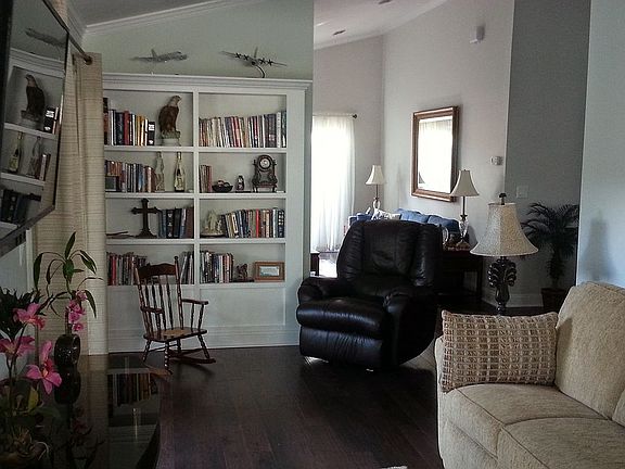 4th image of 4026 Corrientes Ct E