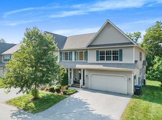 44 Indigo Ln, Essex, VT 05452