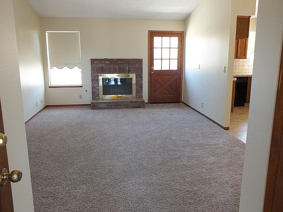4th image of 2231 Cottonwood Ct