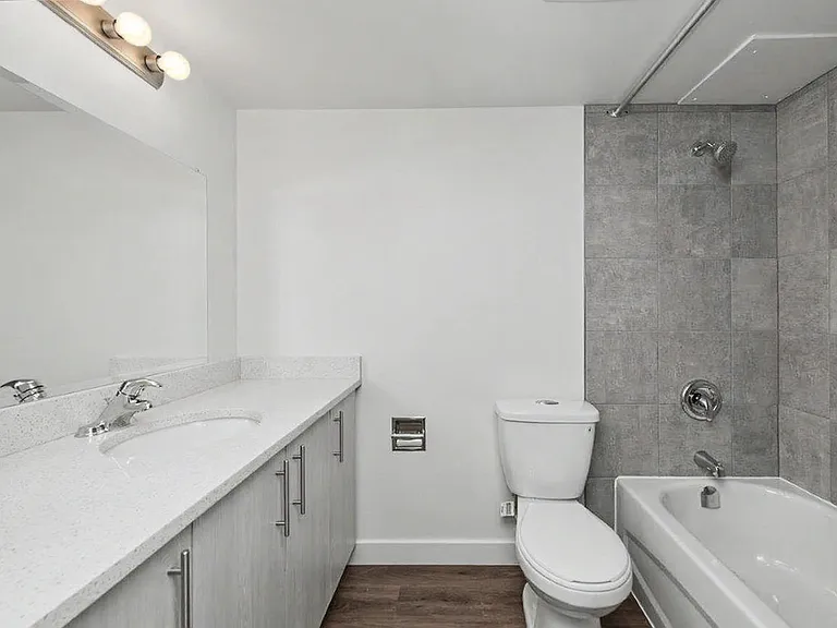 1626 15th Ave SW — Photo 7