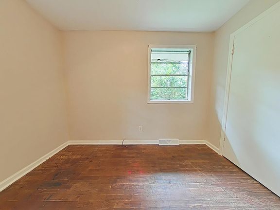 5th image of 2021 Maywood St