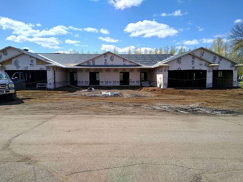 1st image of 126 Silver Creek Dr