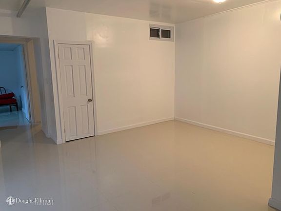 4th image of 10763 124th St