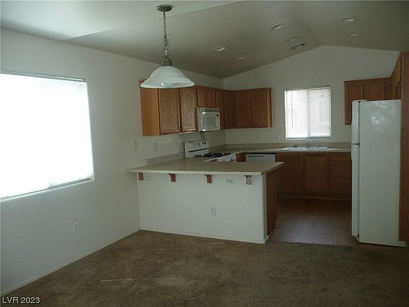 4th image of 3516 Carisbrook Dr