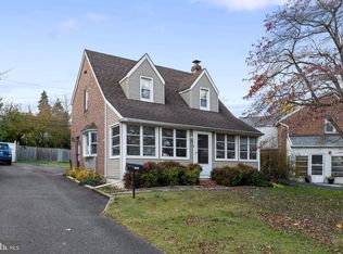 105 Haverford Rd, Milmont Park, PA 19033