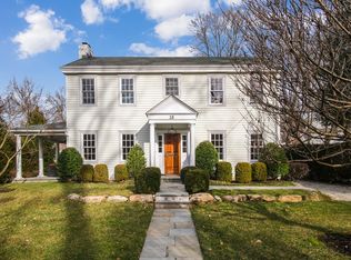 15 Woodland Pl, Scarsdale, NY 10583