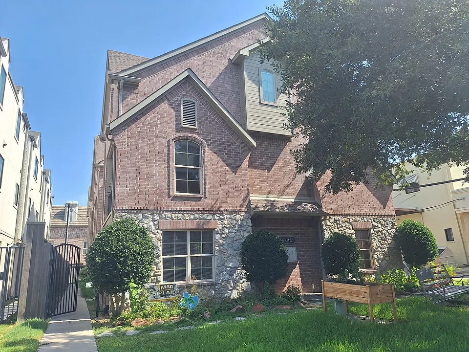 3416 Westminster Ave #1