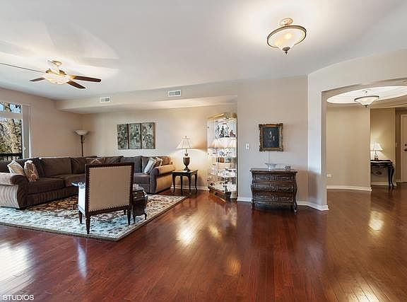 4th image of 425 Benjamin Dr APT 303