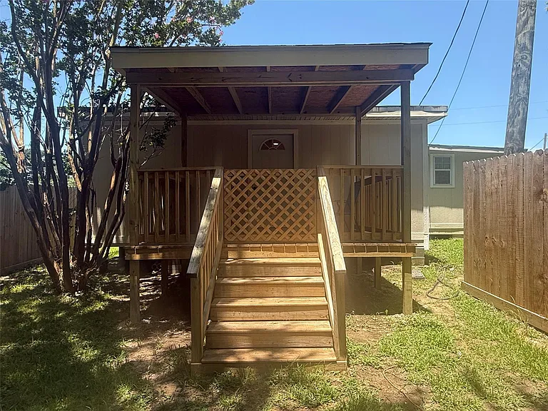11874 Vanwood St — Photo 26