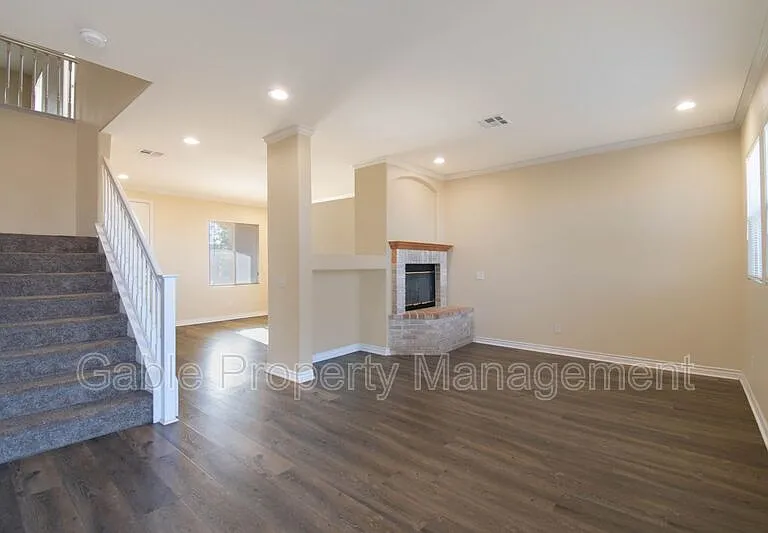 37400 Queen Anne Pl — Photo 10