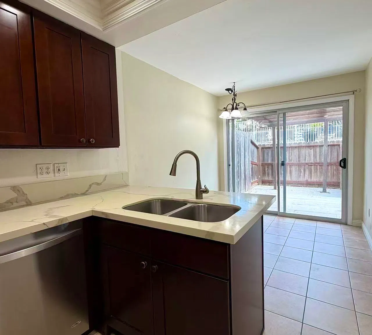 2 bed, 1148 sqft, $3,600 — Photo 3