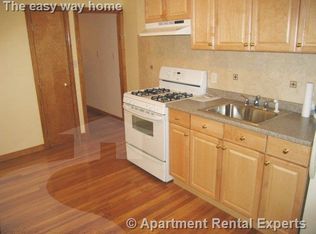 27 Bolton St #1R, Somerville, MA 02143