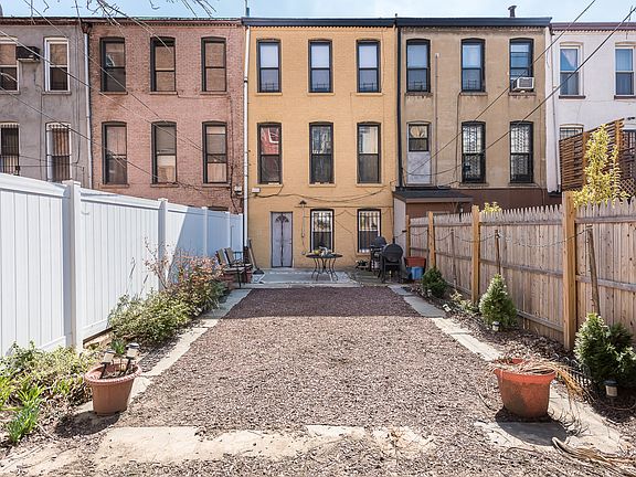 3rd image of 887 Putnam Avenue