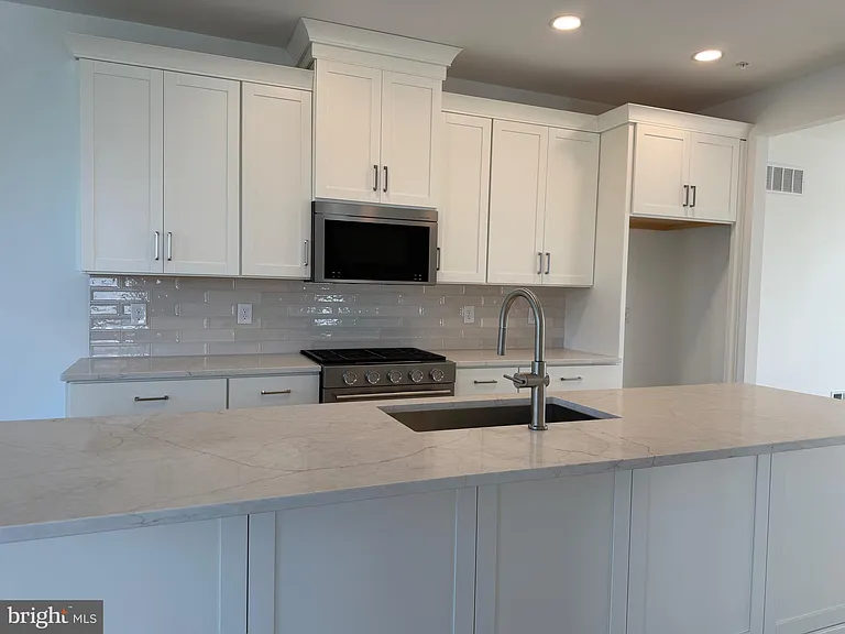 111 Brianna Ct #6 — Photo 10