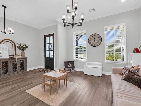 5th image of 154 Water View Ln