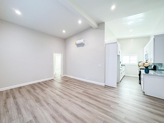 3rd image of 1027 S Atlantic Blvd APT 19