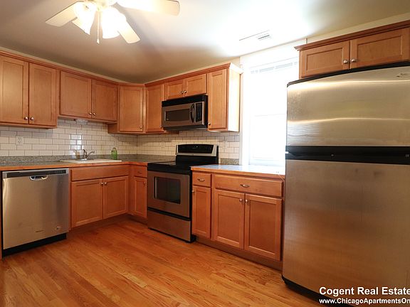 3rd image of 3306 N Albany Ave Floor 1