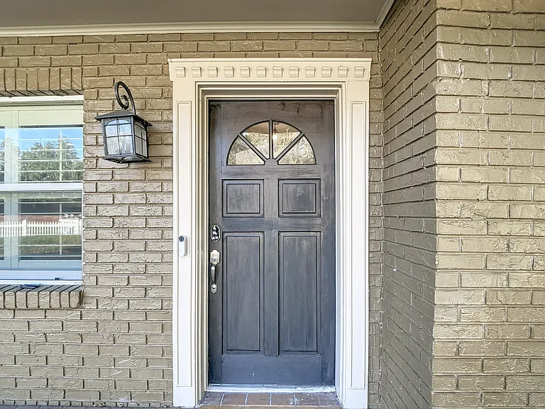 17208 Orangewood Dr — Photo 82