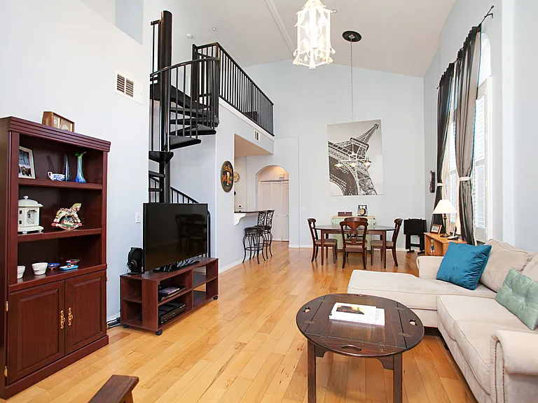 3950 Ohio St #509 — Photo 21