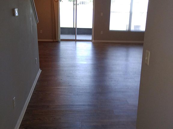 4th image of 2683 Carthage Dr