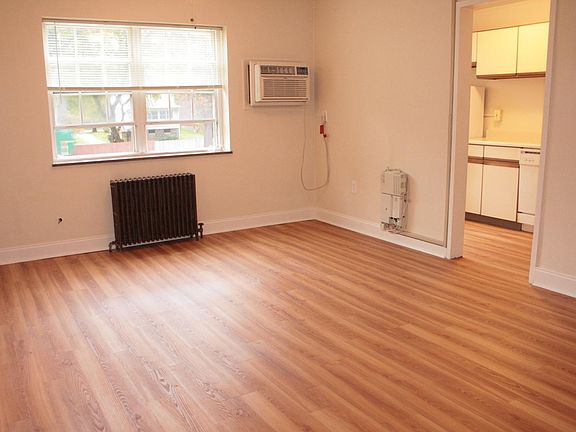 Living Room Pergo Floors