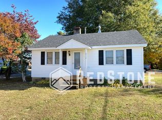 2714 Holly Hill Ln, Burlington, NC 27215