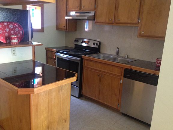3rd image of 903 Tenderfoot Ct