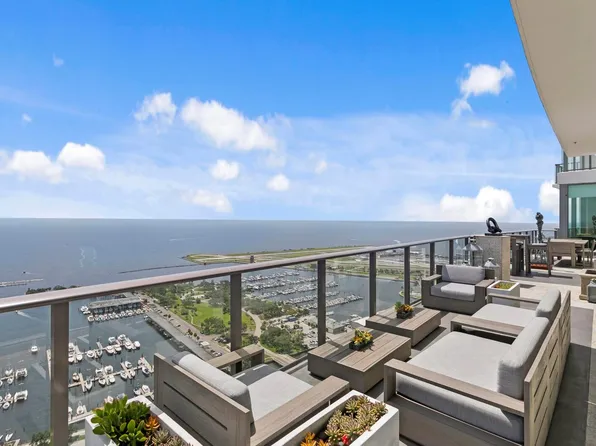 100 1st Ave N #3905, Saint Petersburg, FL 33703