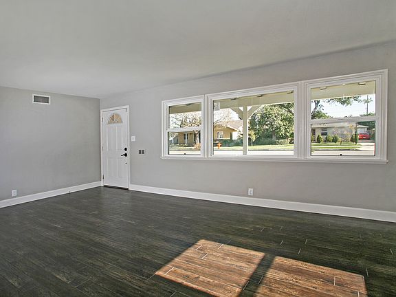 3rd image of 394 N Shattuck Pl