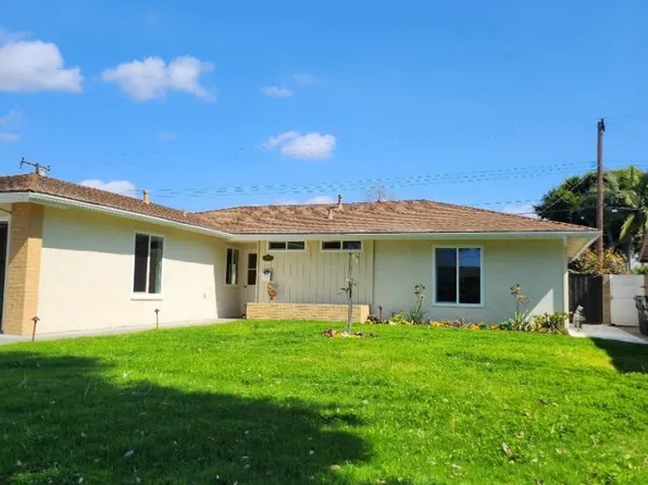 1233 S Arapaho Dr, Santa Ana, CA 92704