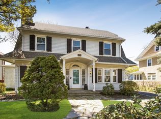 2057 Park Ave, Bridgeport, CT 06604