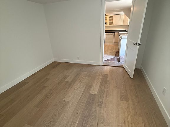 3rd image of 93 Medway Rd