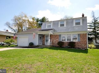 34 Knightswood Dr, Marlton, NJ 08053