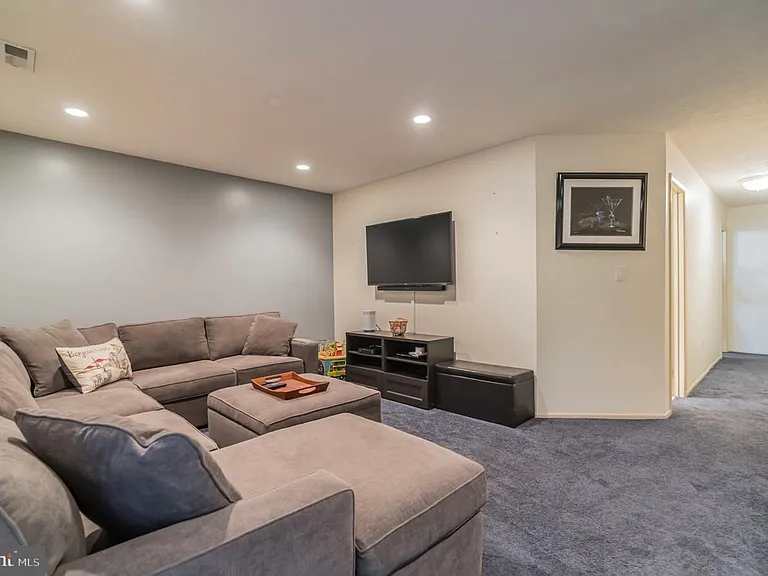 1731 Jones Falls Ct — Photo 15