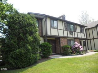 2 Eden Ct, Brookfield, CT 06804