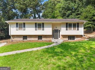 2107 Windsor Dr, Snellville, GA 30078