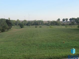 E 2nd Ave, Beaver Creek, MN 56116