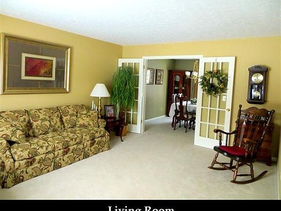 2nd image of 9804 Woodhurst Dr