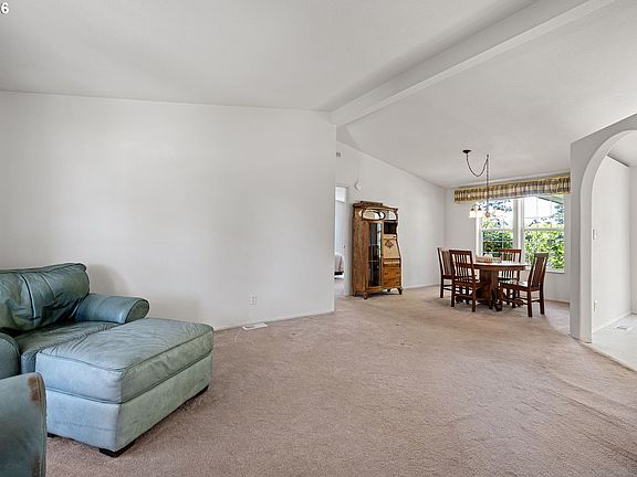 5th image of 3220 Crescent Ave Space 39