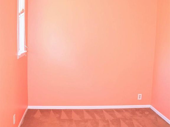 5th image of 2522 S 58th Ave