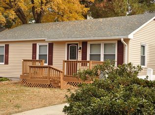 130 Riverview Dr, Hampton, VA 23669