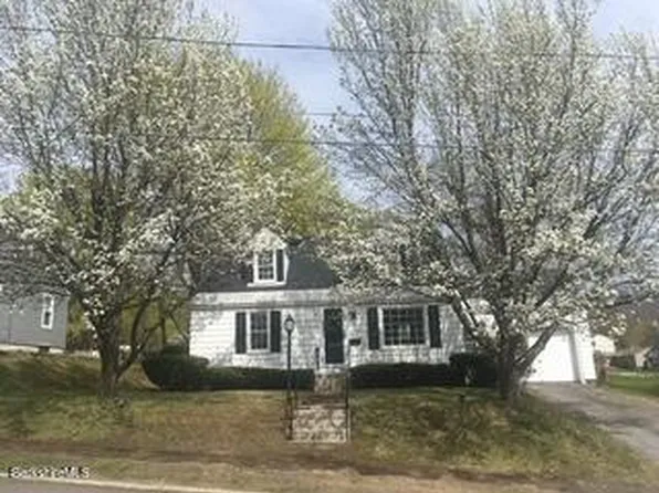 38 Beech St, North Adams, MA 01247